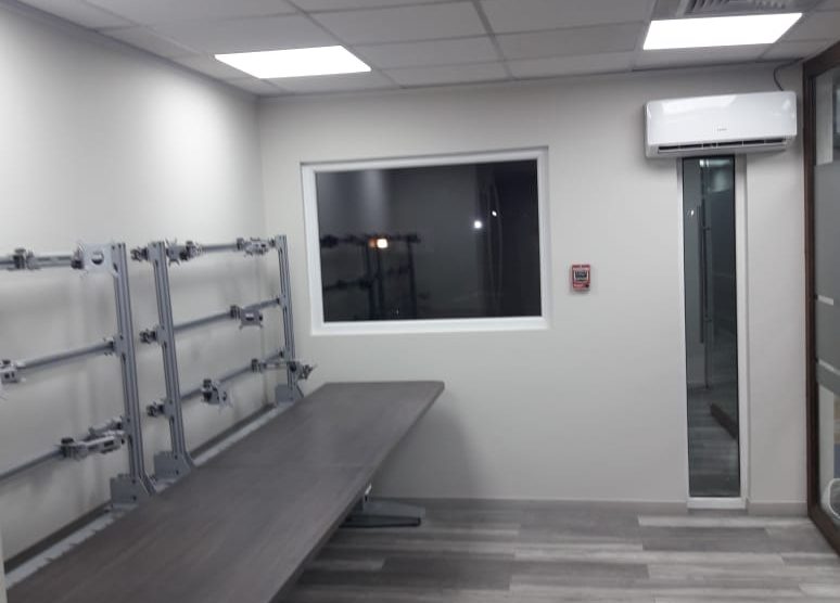 Remodelación Oficinas – Baños Gerencia Mina – El Com, Minera Los Pelambres.