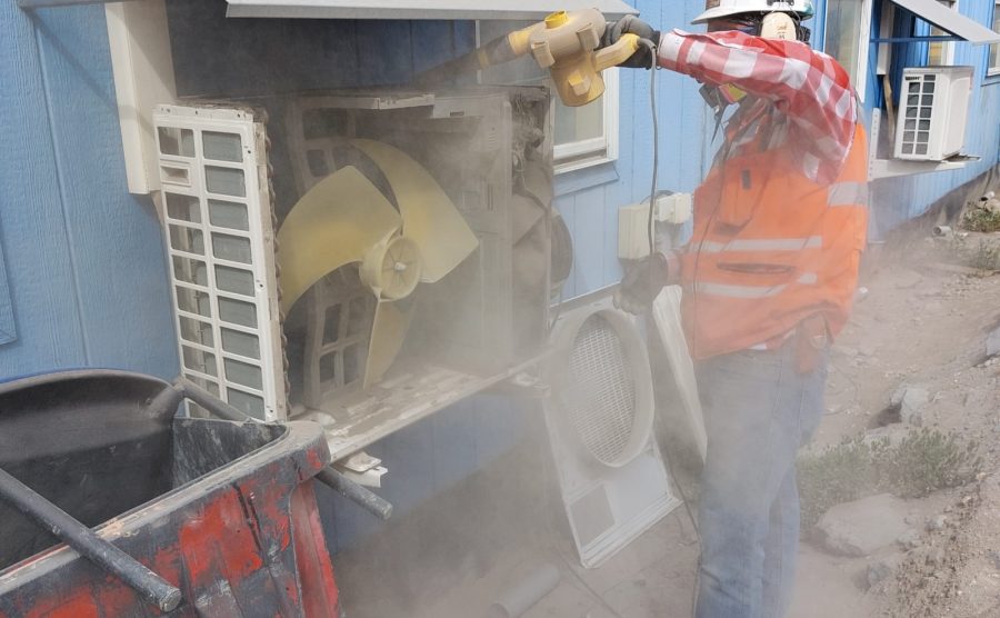 Mantenimiento Equipos Aire Acondicionados.