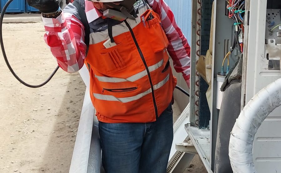 Mantenimiento Equipos Aire Acondicionados.