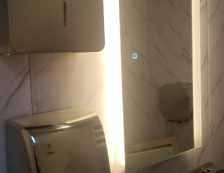 Remodelación Oficinas – Baños Gerencia Mina – El Com, Minera Los Pelambres.