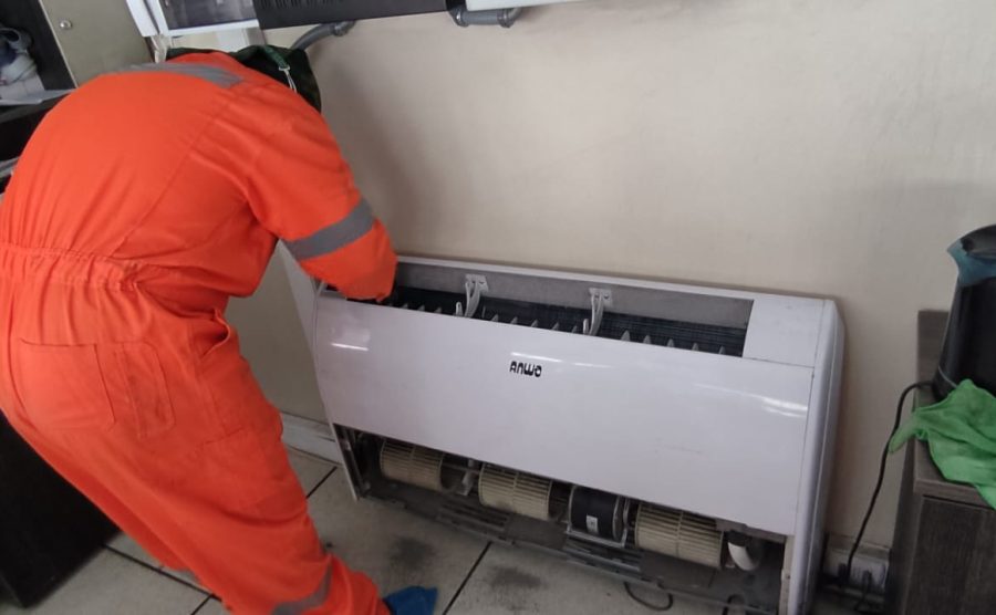 Mantenimiento Equipos Aire Acondicionados.