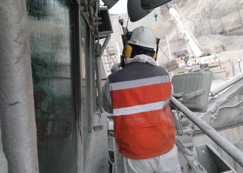 Mantenimiento Nanotecnología Vidrios Salas Operadores CH1&2.